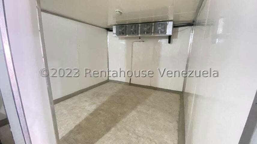 Comercial (Local Comercial) en Alquiler en Zona Este, Lara - 18