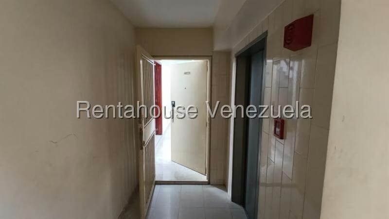 Apartamento (1 Nivel) en Venta en El Paraiso, Distrito Metropolitano - 7