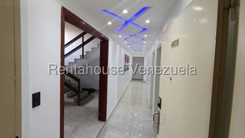 Apartamento (1 Nivel) en Venta en El Paraiso, Distrito Metropolitano - 8