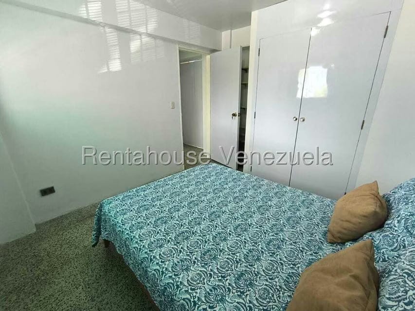Apartamento (1 Nivel) en Alquiler en Colinas de Bello Monte, Distrito Metropolitano - 19