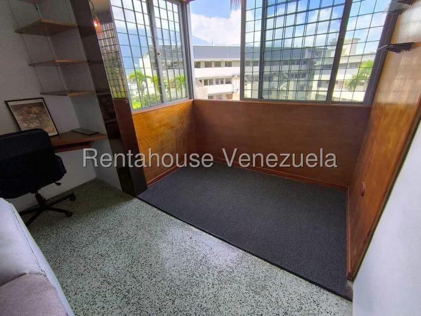 Apartamento (1 Nivel) en Alquiler en Colinas de Bello Monte, Distrito Metropolitano - 7