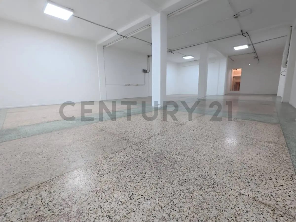 Local Comercial en Alquiler de Sabana Grande Caracas - 11