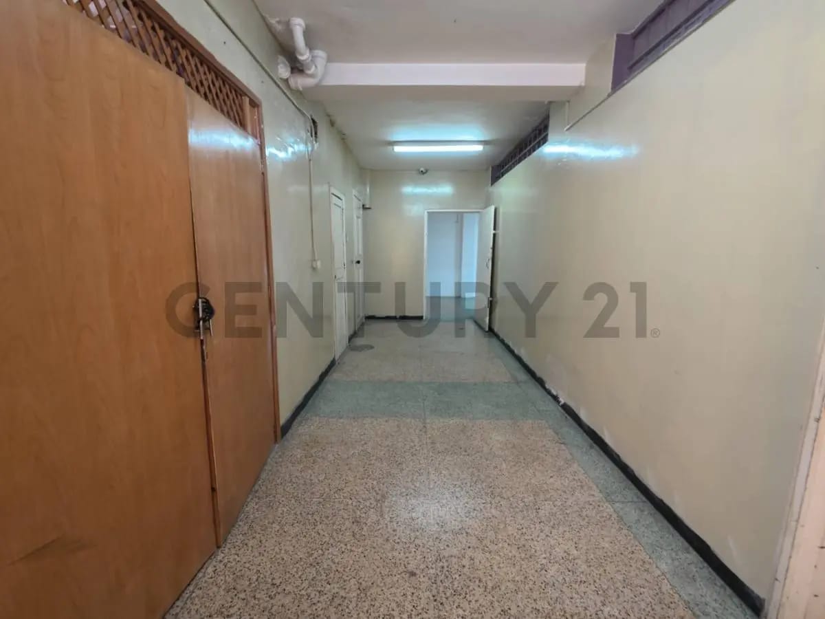 Local Comercial en Alquiler de Sabana Grande Caracas - 13