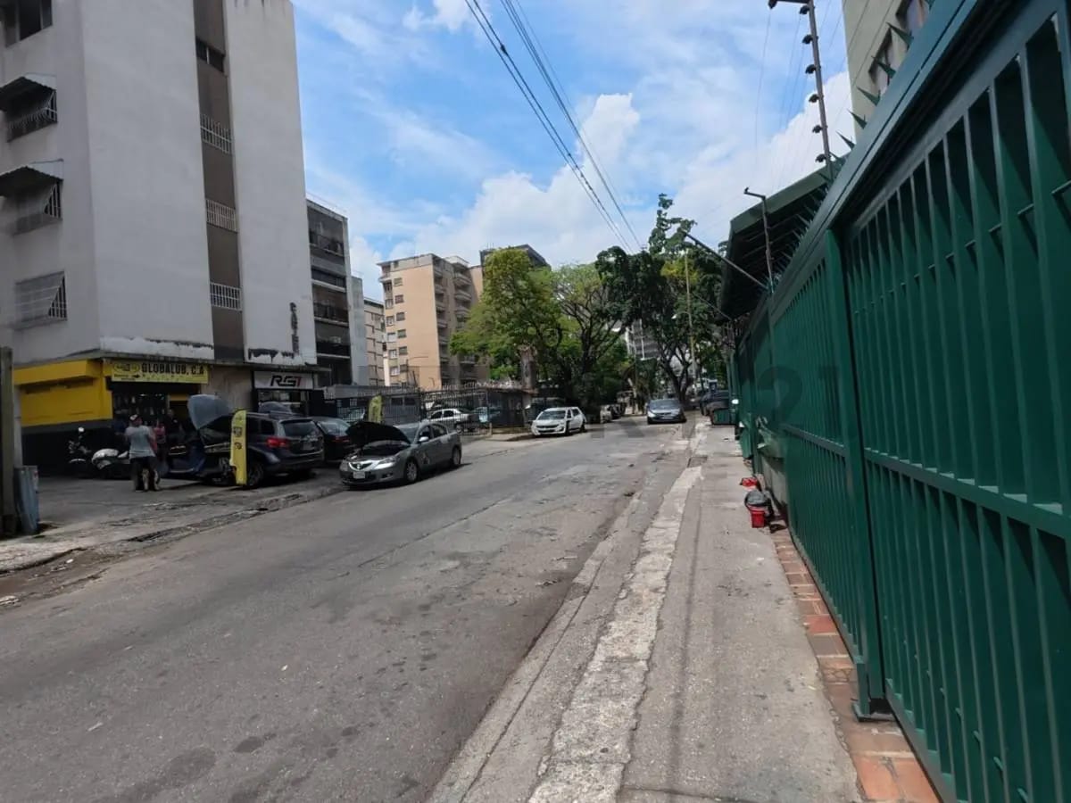 Local Comercial en Alquiler de Sabana Grande Caracas - 3