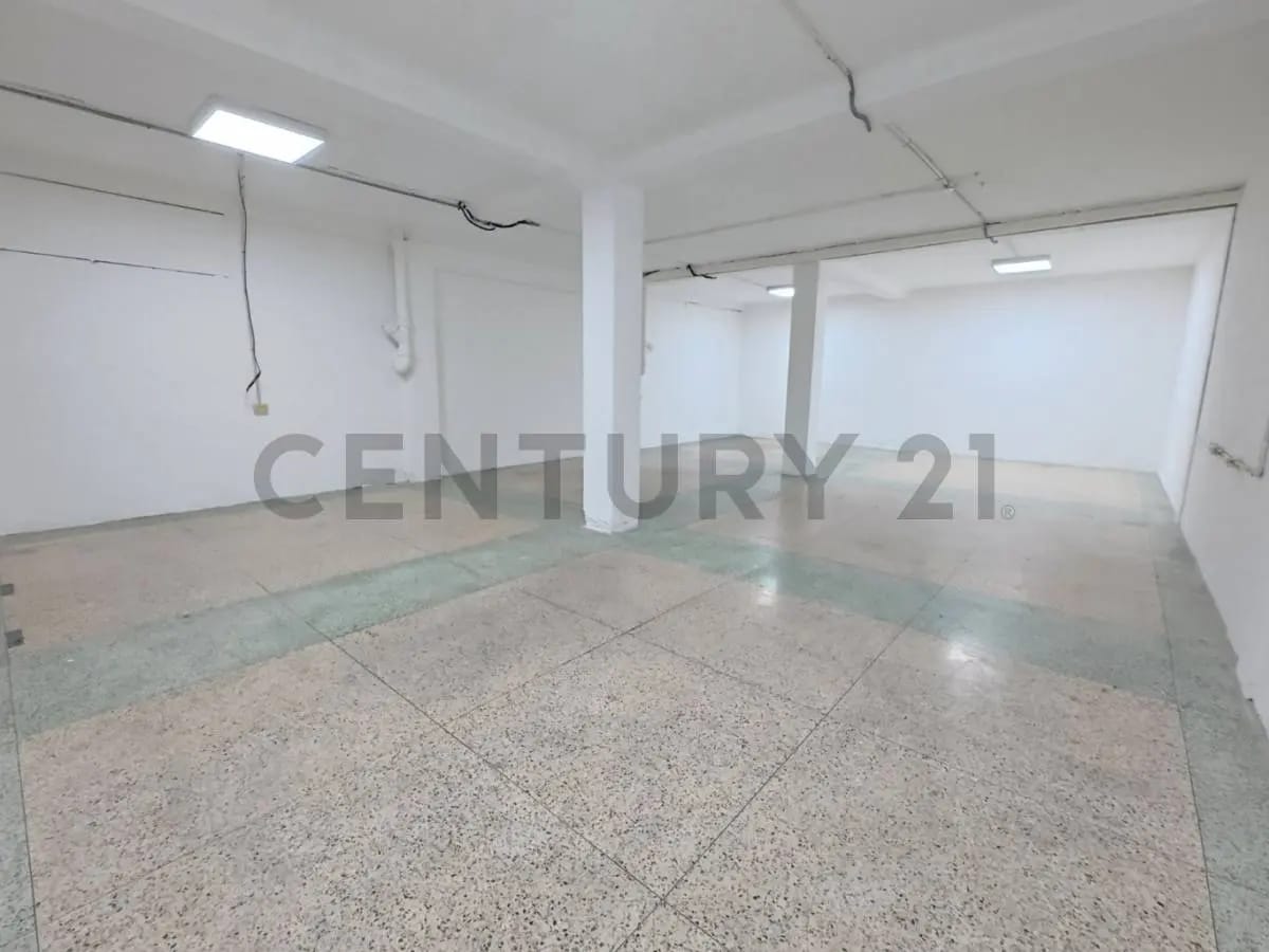 Local Comercial en Alquiler de Sabana Grande Caracas - 8