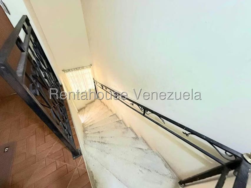 Townhouse (Duplex) en Venta en Andres Bello, Zulia - 6