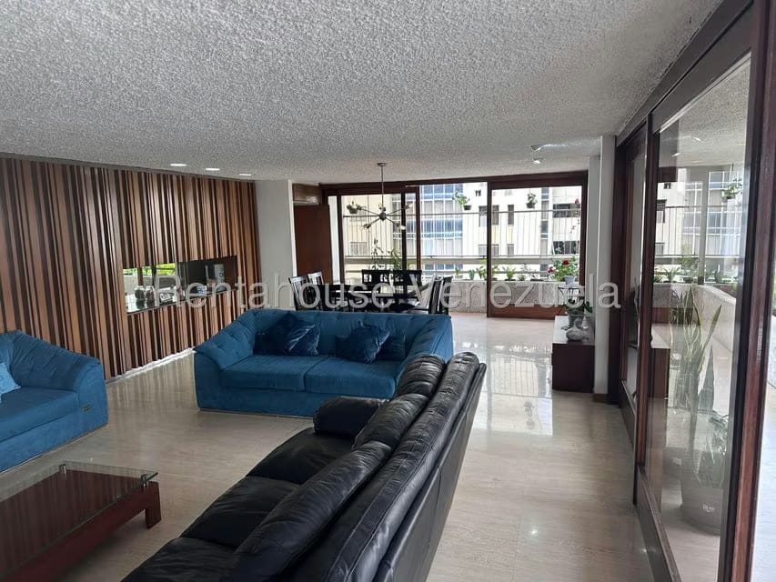 Apartamento (1 Nivel) en Venta en La Florida, Distrito Metropolitano - 12
