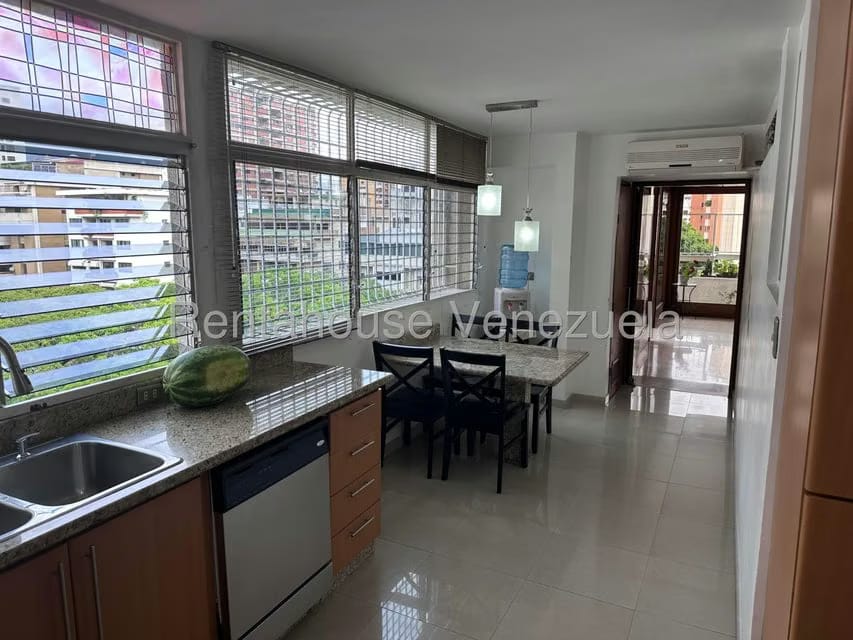 Apartamento (1 Nivel) en Venta en La Florida, Distrito Metropolitano - 19