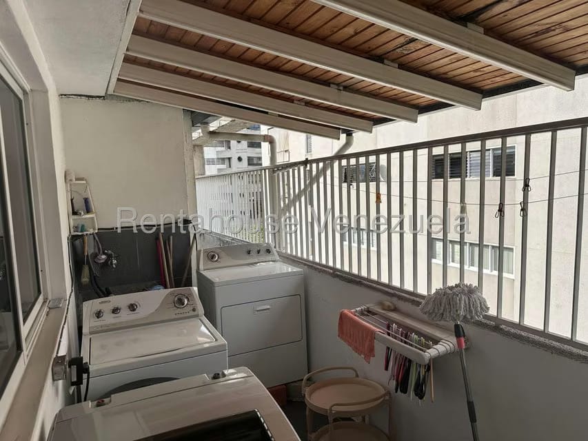 Apartamento (1 Nivel) en Venta en La Florida, Distrito Metropolitano - 23