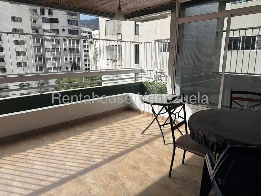 Apartamento (1 Nivel) en Venta en La Florida, Distrito Metropolitano - 26