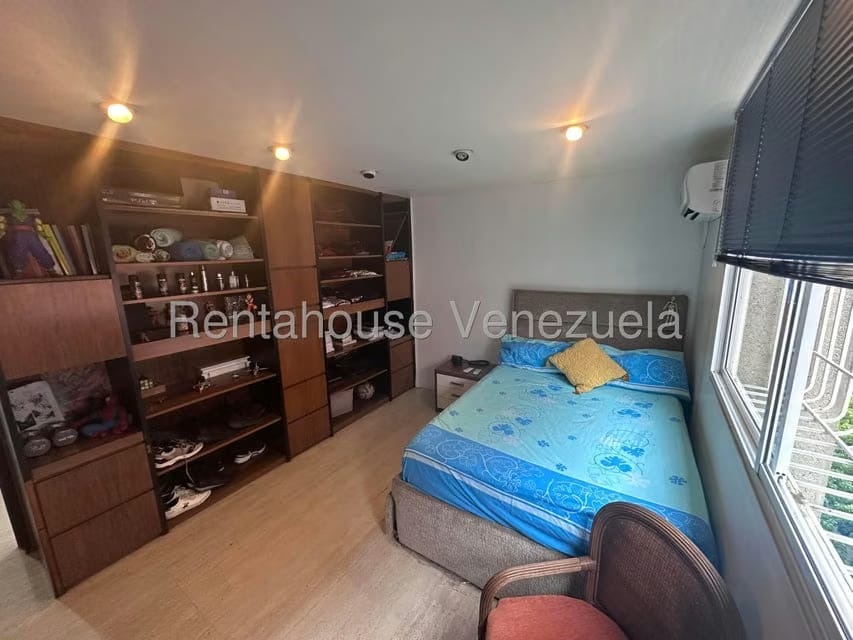 Apartamento (1 Nivel) en Venta en La Florida, Distrito Metropolitano - 39