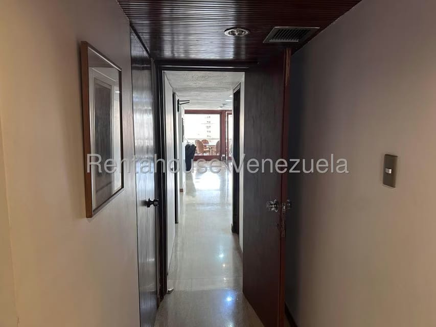 Apartamento (1 Nivel) en Venta en La Florida, Distrito Metropolitano - 43