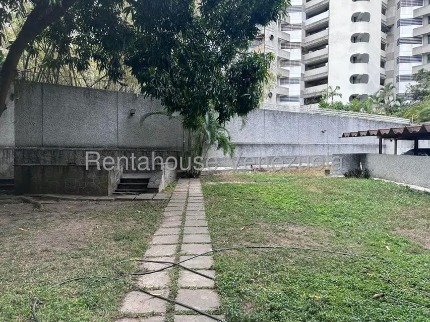 Apartamento (1 Nivel) en Venta en La Florida, Distrito Metropolitano - 50