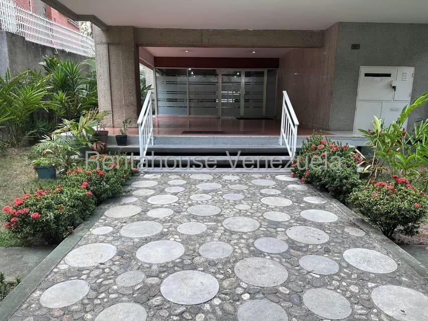 Apartamento (1 Nivel) en Venta en La Florida, Distrito Metropolitano - 6