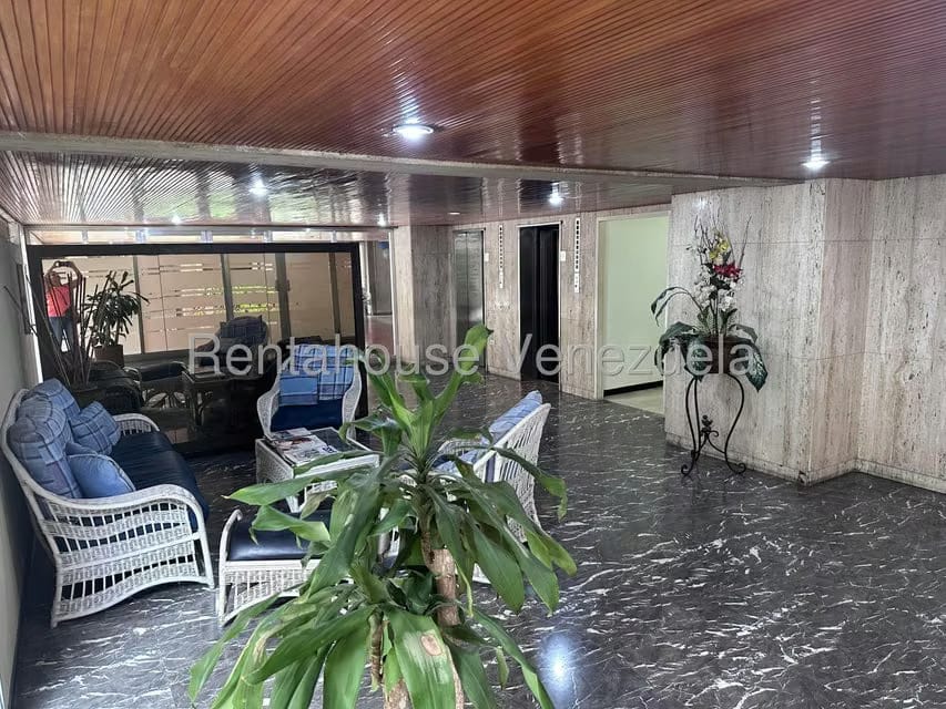 Apartamento (1 Nivel) en Venta en La Florida, Distrito Metropolitano - 7