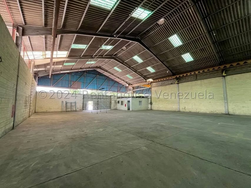 Comercial (Local Comercial) en Alquiler en Zona Industrial La Hamaca, Aragua - 2