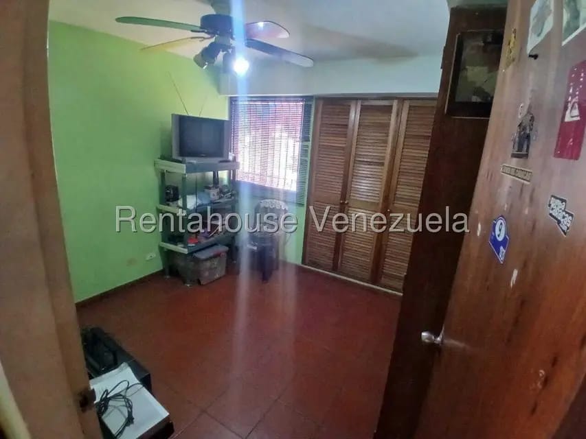 Apartamento (1 Nivel) en Venta en El Paraiso, Distrito Metropolitano - 9