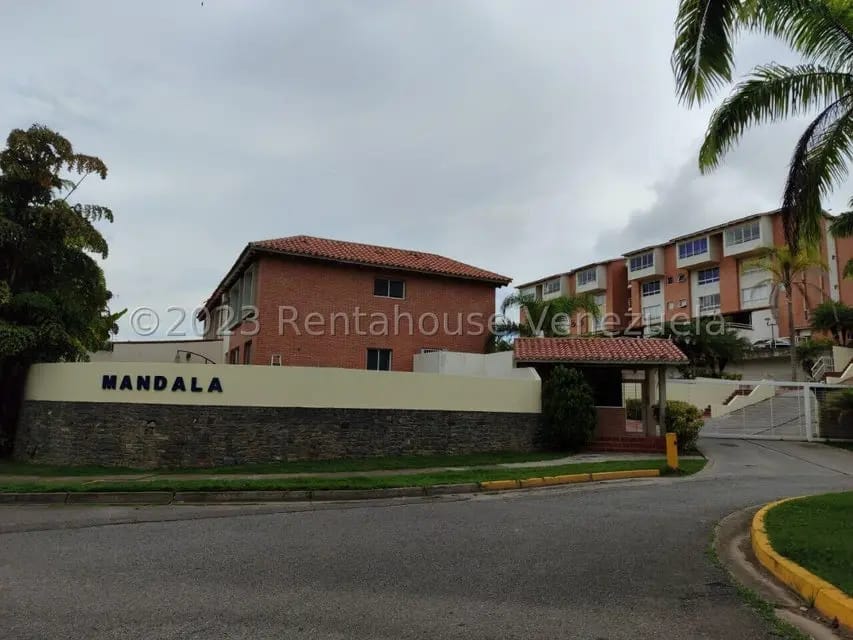 Apartamento (Duplex) en Venta en Loma Linda, Distrito Metropolitano - 32