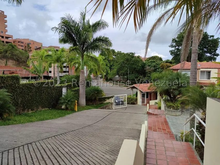 Apartamento (Duplex) en Venta en Loma Linda, Distrito Metropolitano - 34