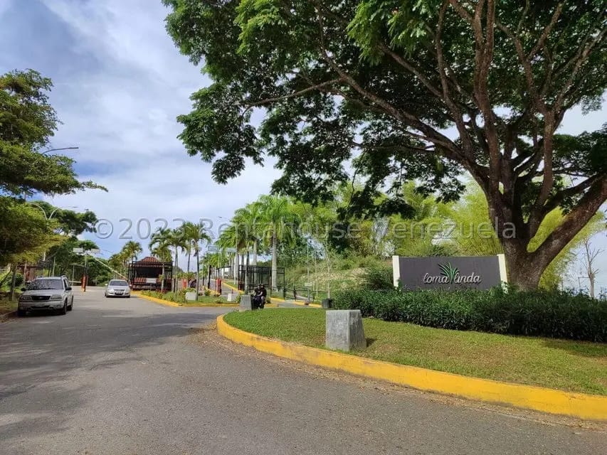 Apartamento (Duplex) en Venta en Loma Linda, Distrito Metropolitano - 35