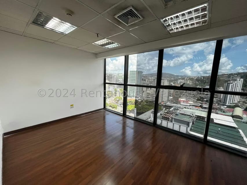 Comercial (Oficina) en Venta en El Bosque, Distrito Metropolitano - 4
