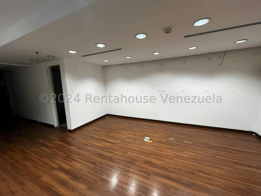 Comercial (Oficina) en Venta en El Bosque, Distrito Metropolitano - 8