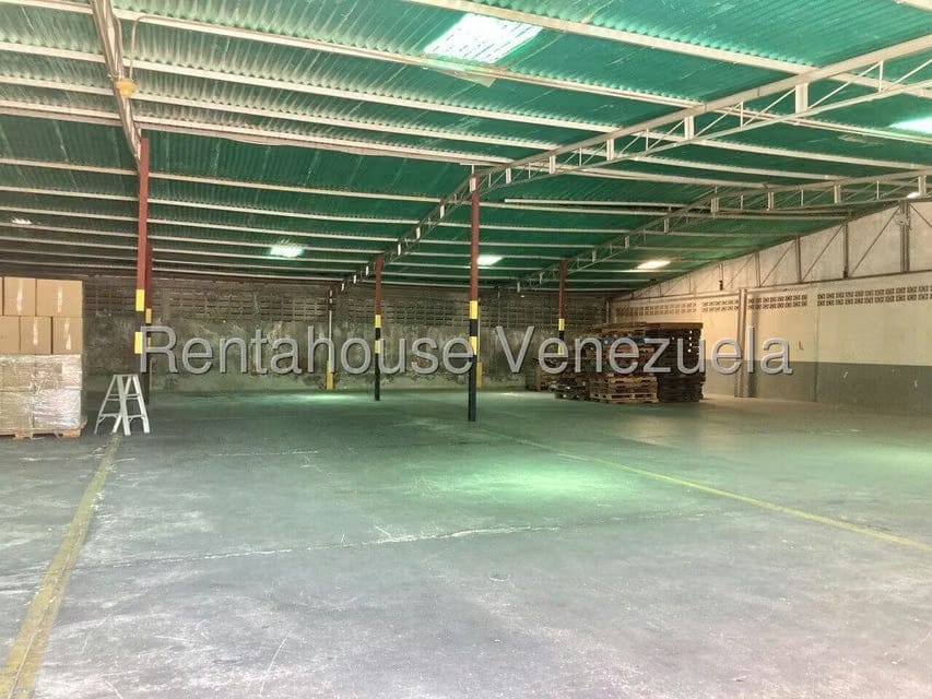 Comercial (Galpon - Deposito) en Venta en El Milagro Norte, Zulia - 2