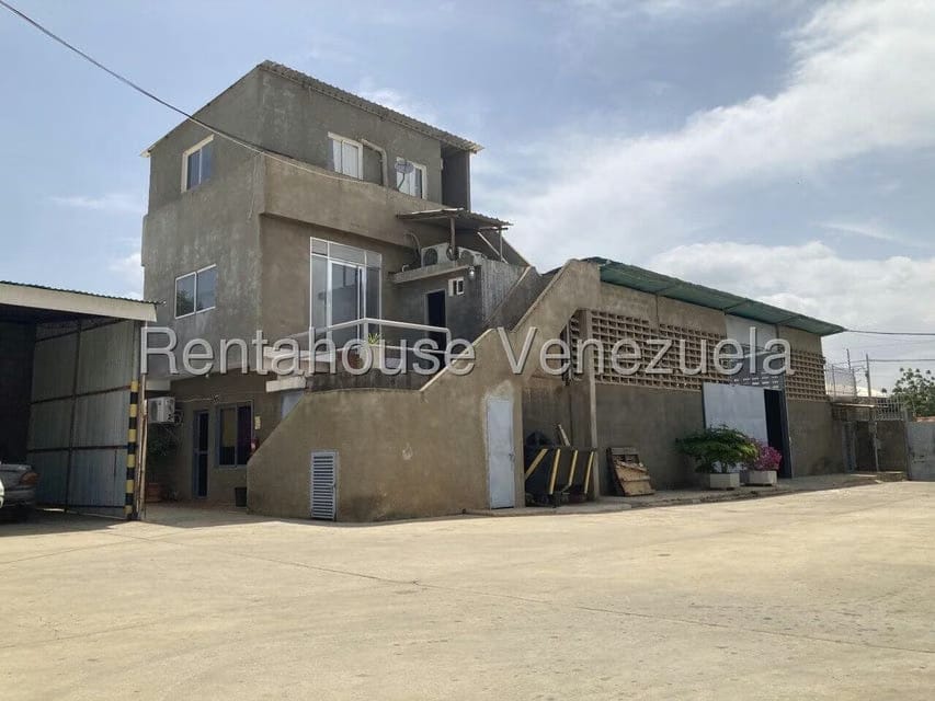 Comercial (Galpon - Deposito) en Venta en El Milagro Norte, Zulia - 16