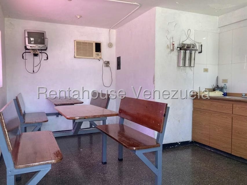 Comercial (Galpon - Deposito) en Venta en El Milagro Norte, Zulia - 25