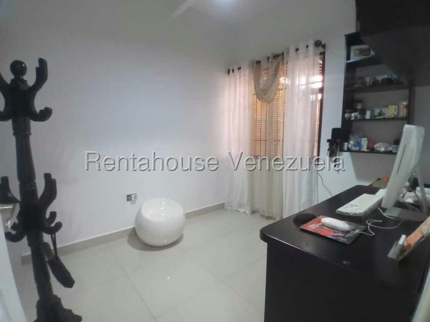 Townhouse (Duplex) en Venta en Avenida los Proceres, Merida - 15