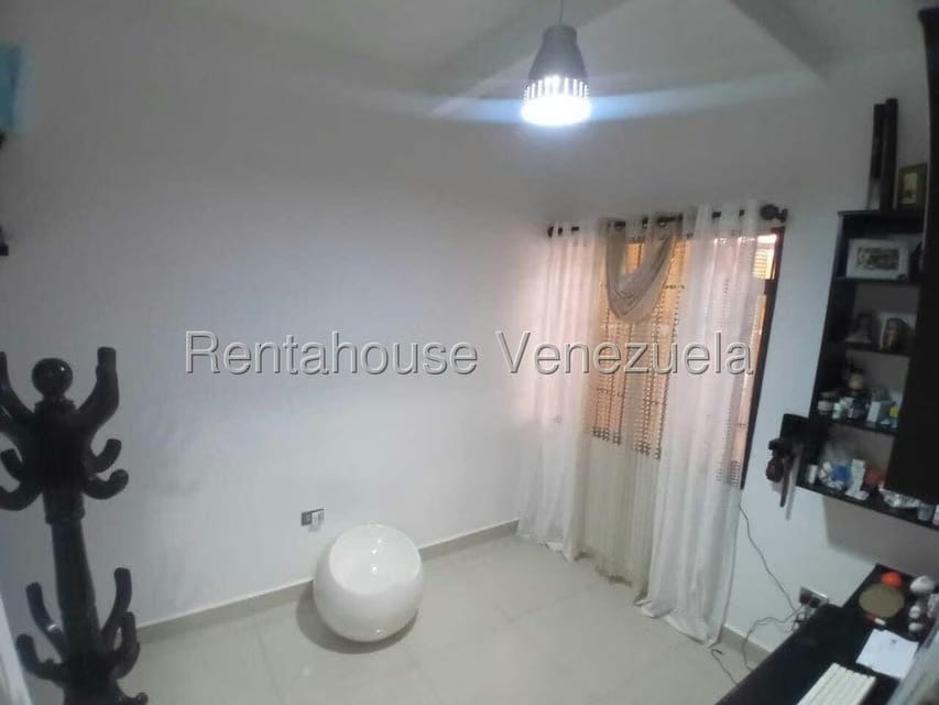 Townhouse (Duplex) en Venta en Avenida los Proceres, Merida - 16