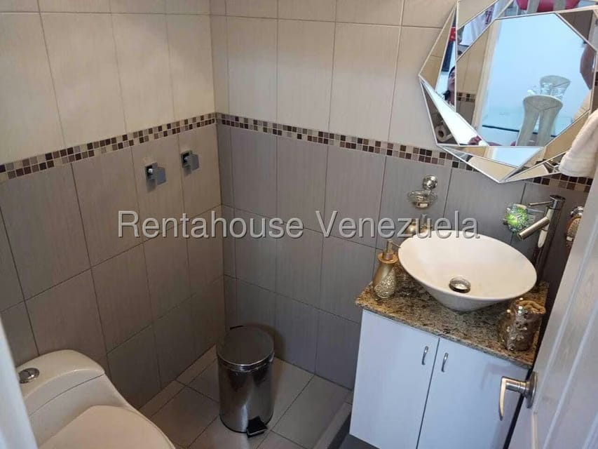 Townhouse (Duplex) en Venta en Avenida los Proceres, Merida - 19