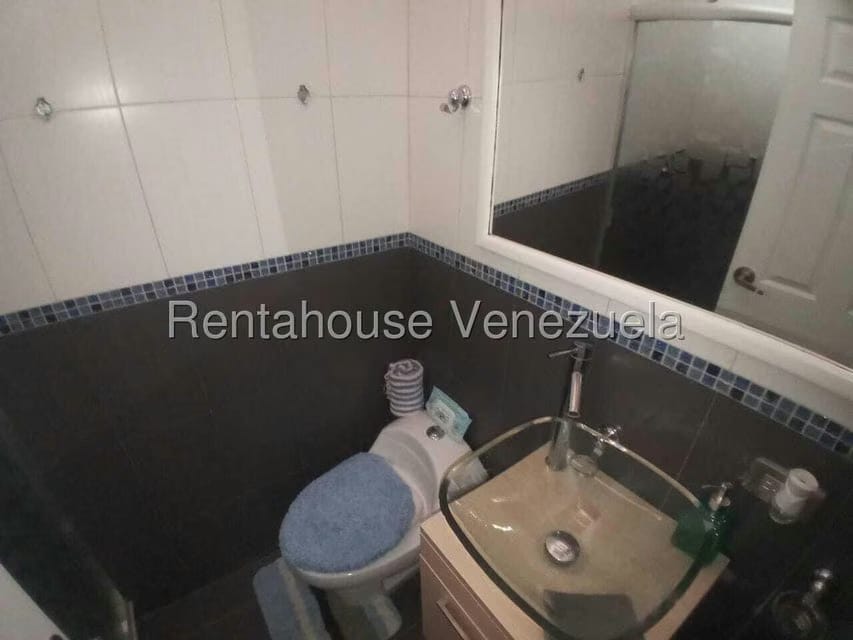 Townhouse (Duplex) en Venta en Avenida los Proceres, Merida - 70