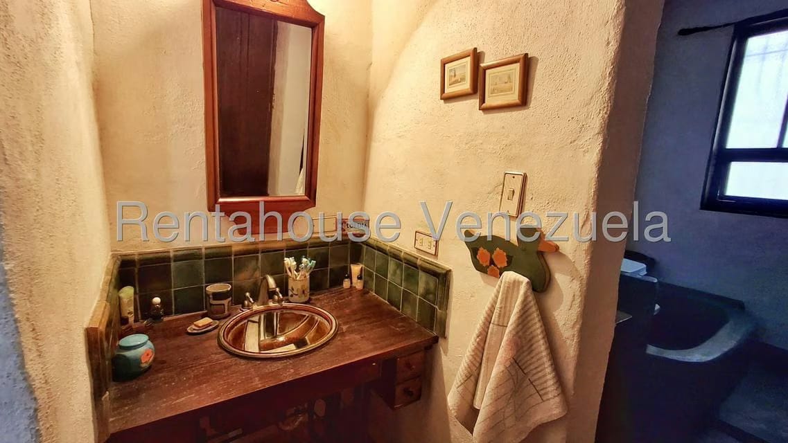 Casa (Colonial) en Venta en Barici, Lara - 26