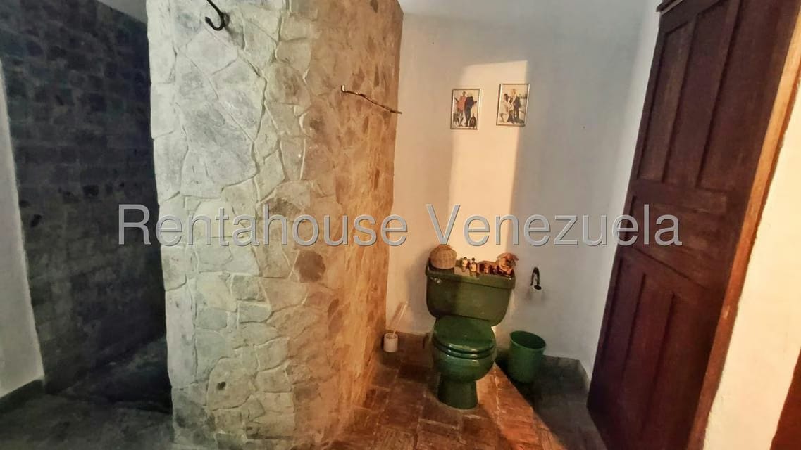 Casa (Colonial) en Venta en Barici, Lara - 28