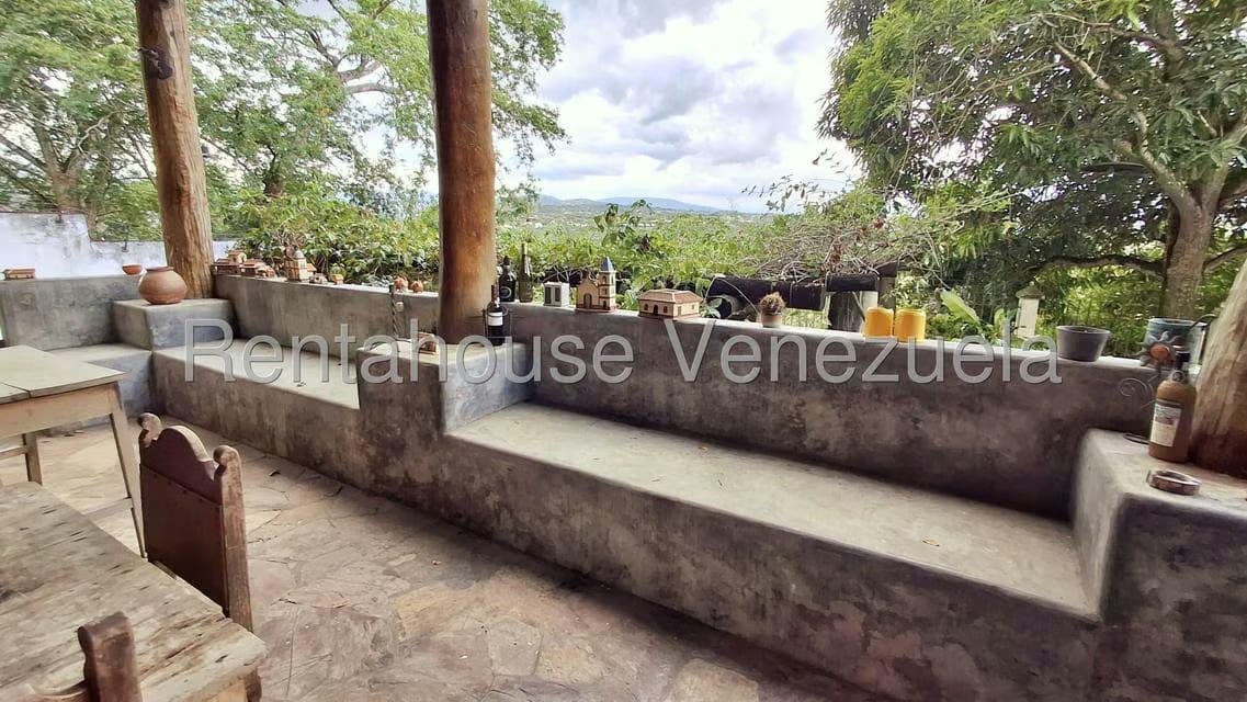 Casa (Colonial) en Venta en Barici, Lara - 32