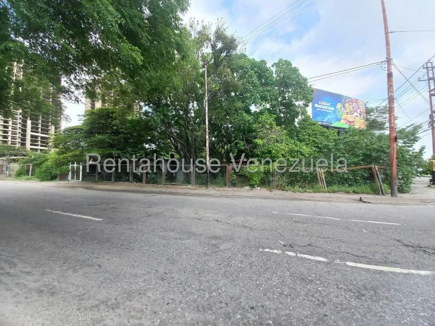 Terreno (Comercial) en Venta en Zona Oeste, Lara - 3