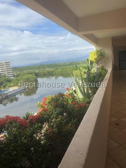 Apartamento (1 Nivel) en Venta en Puerto Encantado, Miranda - 14