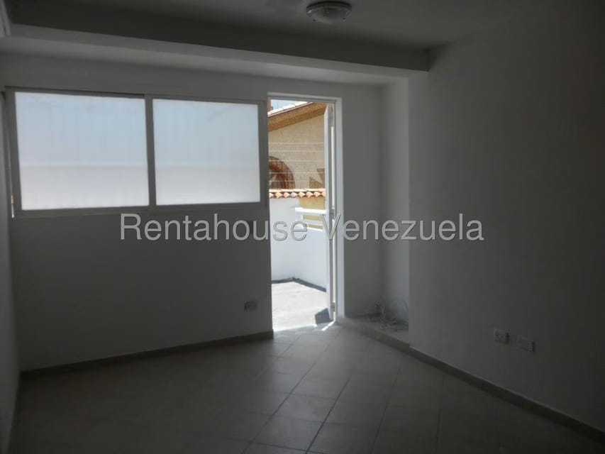 Apartamento (1 Nivel) en Alquiler en Macaracuay, Distrito Metropolitano - 15