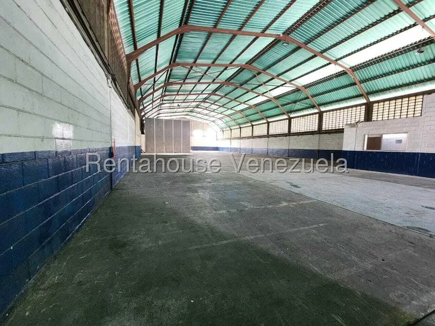 Comercial (Galpon - Deposito) en Alquiler en Zona Industrial 3, Lara - 3