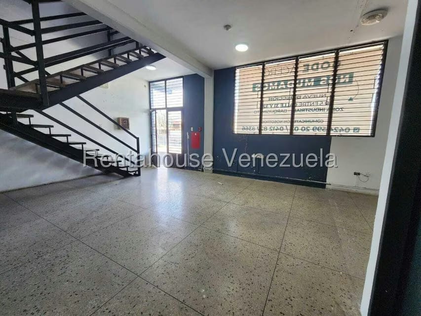 Comercial (Galpon - Deposito) en Alquiler en Zona Industrial 3, Lara - 24