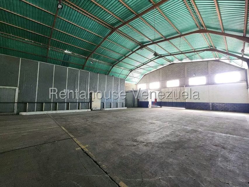 Comercial (Galpon - Deposito) en Alquiler en Zona Industrial 3, Lara - 7