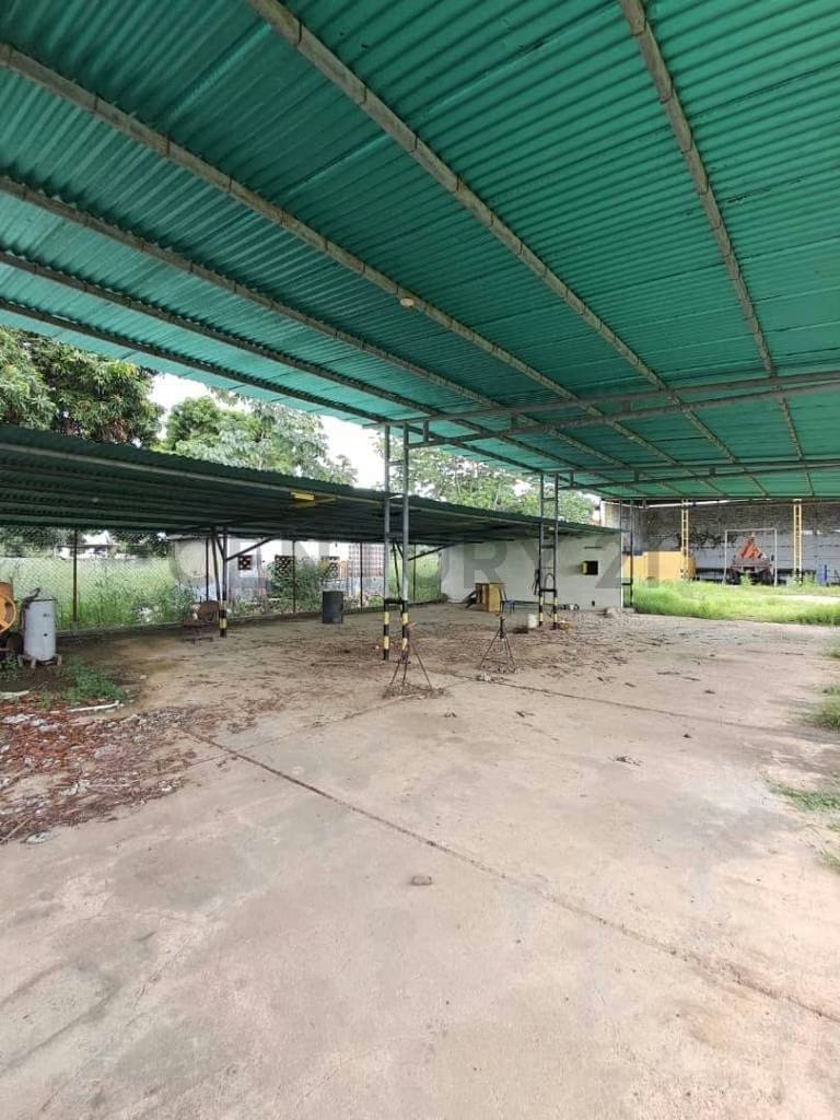 Galpon con terreno en venta en la calle apure ideal para empresas - 4