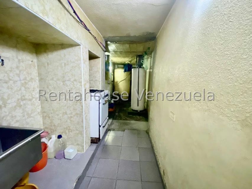 Comercial (Edificio) en Alquiler en La Florida, Distrito Metropolitano - 6