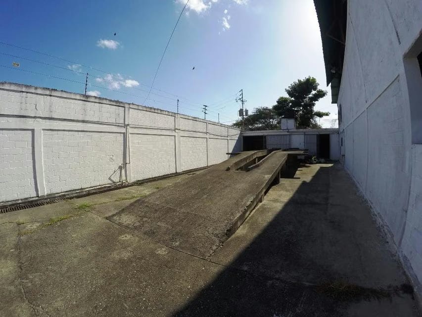 Comercial (Galpon - Deposito) en Venta en Guatire, Miranda - 2