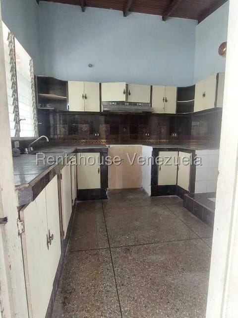 Casa (1 Nivel) en Venta en Las Acacias, Trujillo - 13