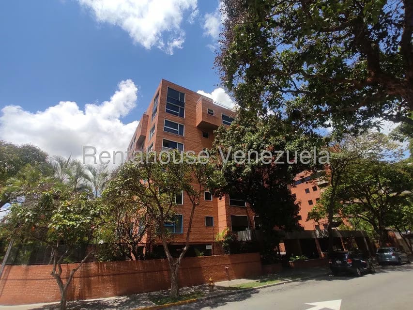 Apartamento (1 Nivel) en Alquiler en Campo Alegre, Distrito Metropolitano
