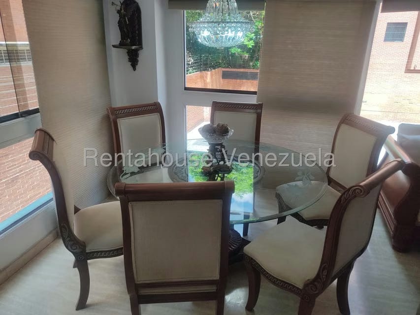 Apartamento (1 Nivel) en Alquiler en Campo Alegre, Distrito Metropolitano - 11