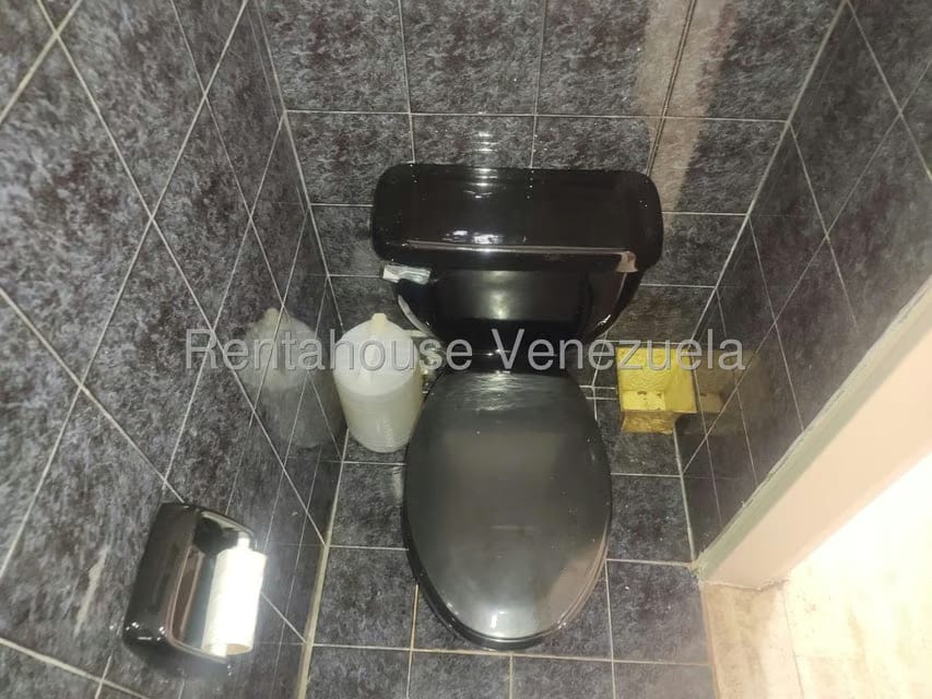 Apartamento (1 Nivel) en Alquiler en Campo Alegre, Distrito Metropolitano - 21