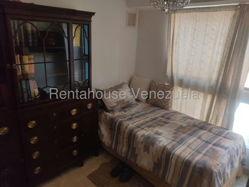 Apartamento (1 Nivel) en Alquiler en Campo Alegre, Distrito Metropolitano - 23
